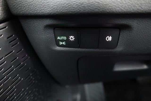 Skoda Octavia Combi 2.0 TDI 110 kW Selection DSG Selection, Navi, AHK, el. Klappe, 5-J Garantie 