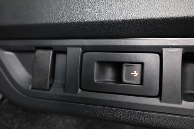 Skoda Octavia Combi 2.0 TDI 110 kW Selection DSG Selection, Navi, Pano, AHK, Teilleder, 5-J Garantie 