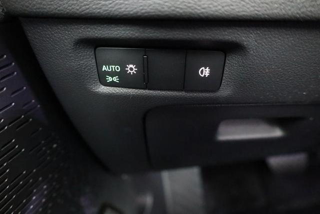 Skoda Octavia Combi 2.0 TDI 110 kW Selection DSG Selection, Navi, Pano, AHK, Teilleder, 5-J Garantie 