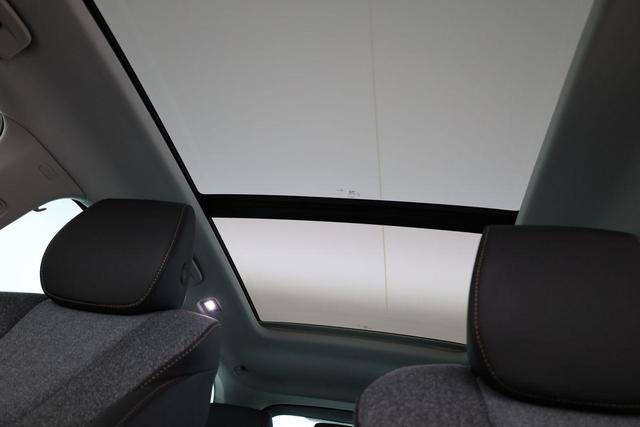 Skoda Octavia Combi 2.0 TDI 110 kW Selection DSG Selection, Navi, Pano, AHK, Teilleder, 5-J Garantie 