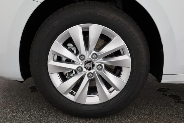Skoda Octavia Combi 2.0 TDI 110 kW Selection DSG Selection, Navi, Pano, AHK, Teilleder, 5-J Garantie 