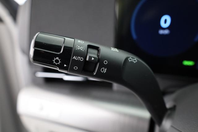 Hyundai KONA Prime Elektro 2WD EV 65,4 kWh, Leder, BOSE, 360 Kamera, Sitzbelüftung 
