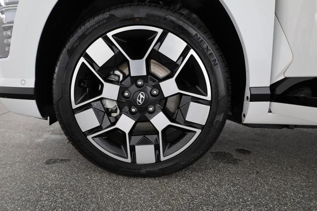 Hyundai KONA Prime Elektro 2WD EV 65,4 kWh, Leder, BOSE, 360 Kamera, Sitzbelüftung 