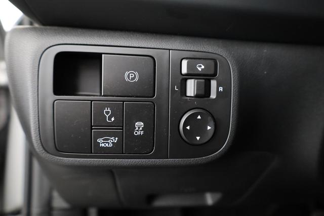 Hyundai IONIQ 6 Uniq Elektro 77,4 kWh, Pano, 20-Zoll, Matrix, HuD, Side, AreaView, Navi, BOSE, Winter 