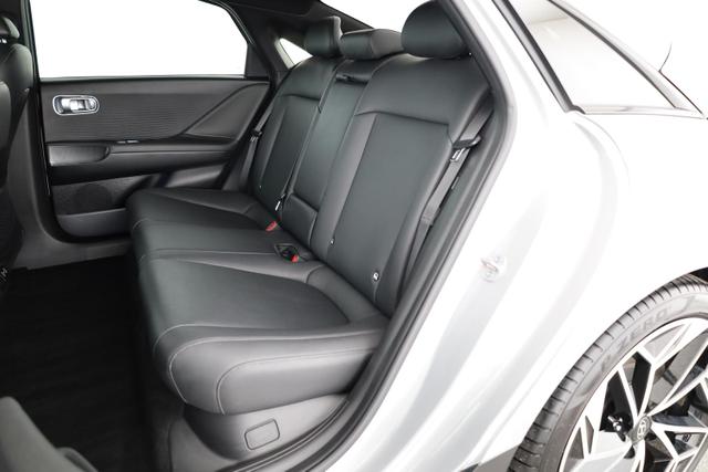 Hyundai IONIQ 6 Uniq Elektro 77,4 kWh, Pano, 20-Zoll, Matrix, HuD, Side, AreaView, Navi, BOSE, Winter 