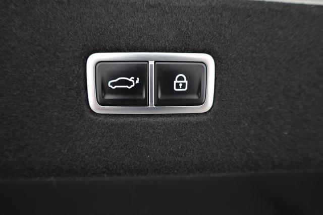 Hyundai IONIQ 6 Uniq Elektro 77,4 kWh, Pano, 20-Zoll, Matrix, HuD, Side, AreaView, Navi, BOSE, Winter 