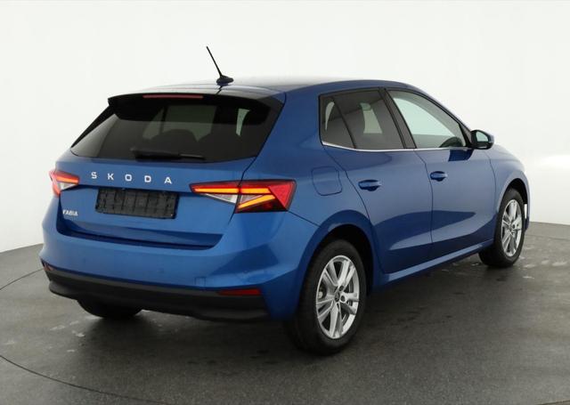 Skoda Fabia Selection 1.0 TSI DSG 130 Jahre, LED, Kamera, ACC, Side, Ladeboden, Winter 