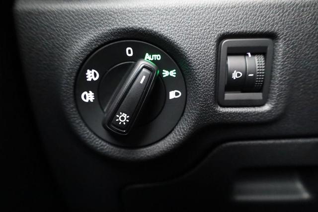 Skoda Fabia Selection 1.0 TSI DSG 130 Jahre, LED, Kamera, ACC, Side, Ladeboden, Winter 