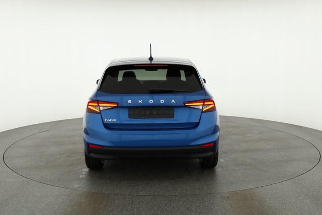 Skoda Fabia Selection 1.0 TSI DSG 130 Jahre, LED, Kamera, ACC, Side, Ladeboden, Winter 