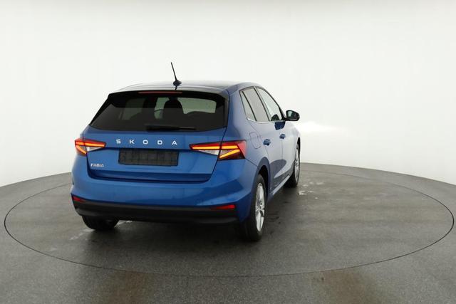 Skoda Fabia Selection 1.0 TSI DSG 130 Jahre, LED, Kamera, ACC, Side, Ladeboden, Winter 