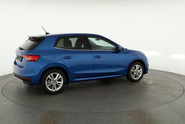Skoda Fabia Selection 1.0 TSI DSG 130 Jahre, LED, Kamera, ACC, Side, Ladeboden, Winter 