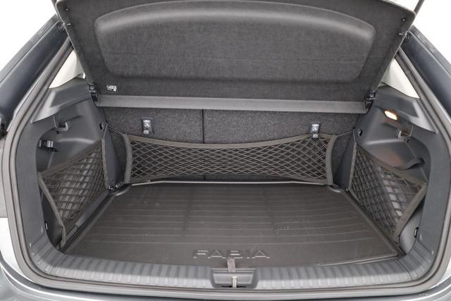 Skoda Fabia Selection 1.0 TSI DSG 130 Jahre, LED, Kamera, ACC, Side, Ladeboden, Winter 