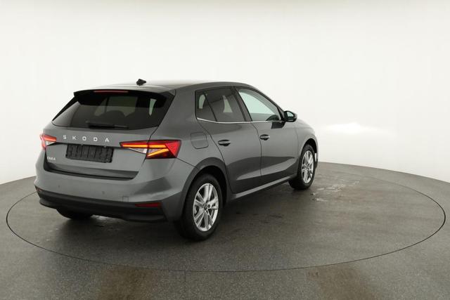 Skoda Fabia Selection 1.0 TSI DSG 130 Jahre, LED, Kamera, ACC, Side, Ladeboden, Winter 