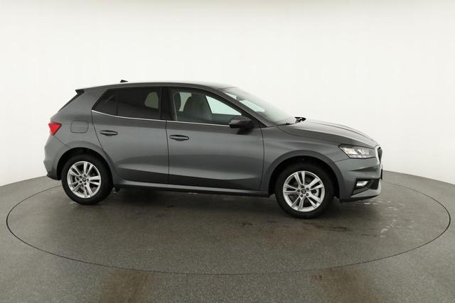 Skoda Fabia Selection 1.0 TSI DSG 130 Jahre, LED, Kamera, ACC, Side, Ladeboden, Winter 