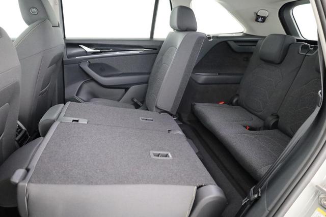 Skoda Kodiaq 2.0 TDI 142kW 4x4 Selection DSG Selection, 7-Sitzer, AHK, Navi, Side, el. Klappe, AreaView, ParkAssist 