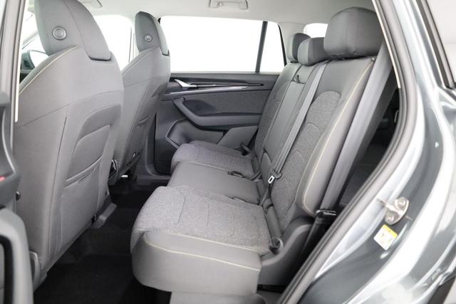 Skoda Kodiaq 2.0 TDI 142kW 4x4 Selection DSG Selection, 7-Sitzer, AHK, Navi, Side, el. Klappe, AreaView, ParkAssist 