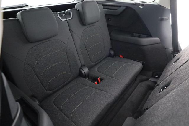 Skoda Kodiaq 2.0 TDI 142kW 4x4 Selection DSG Selection, 7-Sitzer, AHK, Navi, Side, el. Klappe, AreaView, ParkAssist 