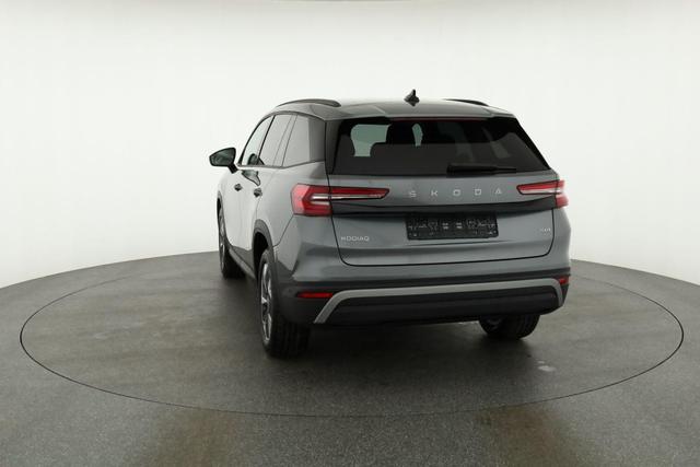 Skoda Kodiaq 2.0 TDI 142kW 4x4 Selection DSG Selection, 7-Sitzer, AHK, Navi, Side, el. Klappe, AreaView, ParkAssist 