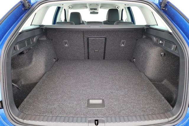 Skoda Octavia Combi 2.0 TDI 110 kW Selection DSG Selection, Navi, AHK, el. Klappe, 5-J Garantie 