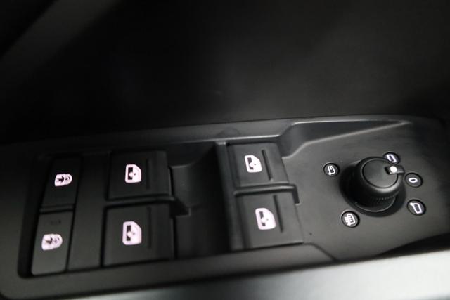 Audi Q3 Sportback 45 TFSI quattro S line qu S-LINE, Pano, AHK, 19-Zoll, Optik schwarz, Navi, Kamera, el. Klappe, 4 J.-Garantie 