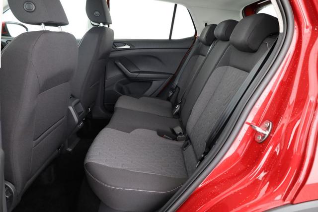 Volkswagen T-Cross 1.0 TSI 85 kW Life DSG Life, IQ.Light, AHK, ACC, Kamera, 17-Zoll, Winterpaket 