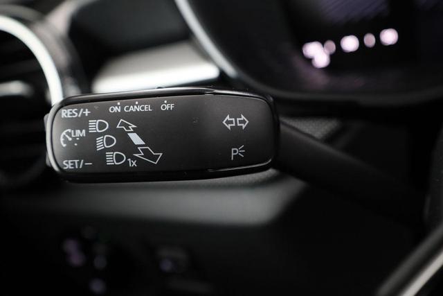 Skoda Fabia Selection 1.0 TSI Selection, Park, Winterpaket, SmartLink, 4-J Garantie 