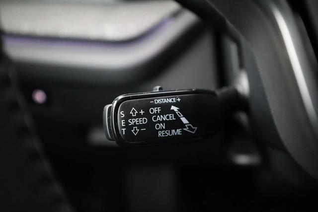 Skoda Octavia Combi 2.0 TDI 110 kW Selection DSG Selection, Navi, Pano, AHK, Teilleder, 5-J Garantie 