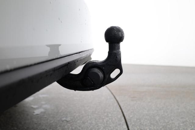 Skoda Octavia Combi 2.0 TDI 110 kW Selection DSG Selection, Navi, Pano, AHK, Teilleder, 5-J Garantie 