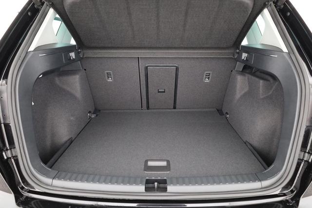 Cupra Ateca Basis 1.5 TSI DSG, AHK, el. Klappe, Navi, Kamera 