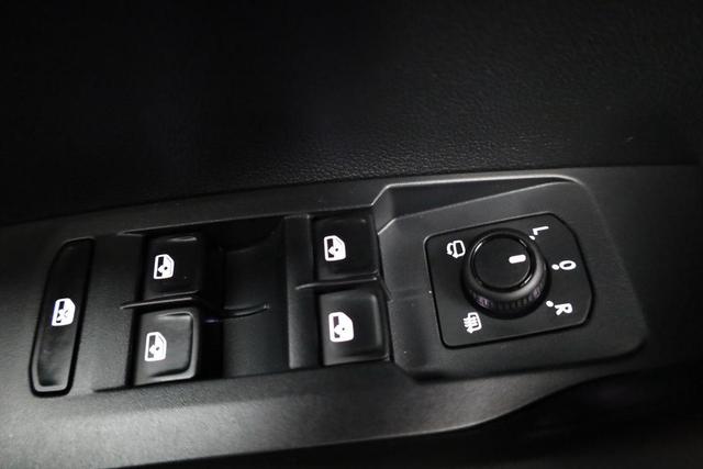 Volkswagen T-Cross 1.0 TSI 85 kW Life DSG Life, IQ.Light, AHK, ACC, Kamera, 17-Zoll, Winterpaket 