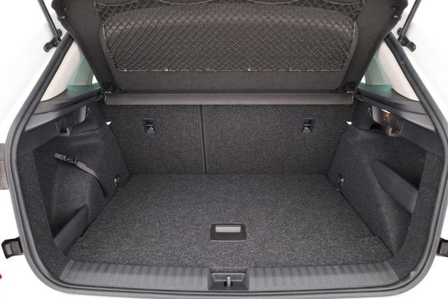 Skoda Kamiq Selection 1.0 TSI DSG Selection, Matrix, Kamera, 16-Zoll, Winter, 4-J Garantie 