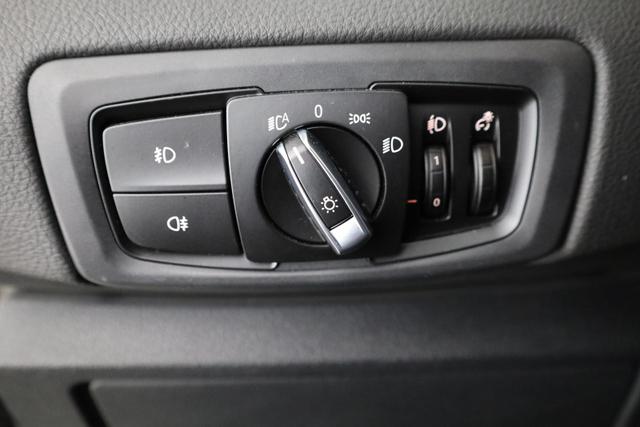 BMW 2er Active Tourer 218 i Advantage 218i Advantage, Sitzheizung, Tempomat, 1. Hand 