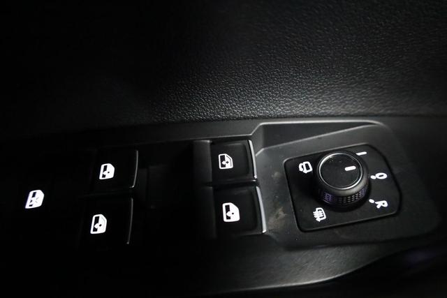 Volkswagen Taigo R-Line 1.5 TSI DSG R-Line, AHK, Matrix, Kamera, ACC, Winter, 4 J.-Garantie 