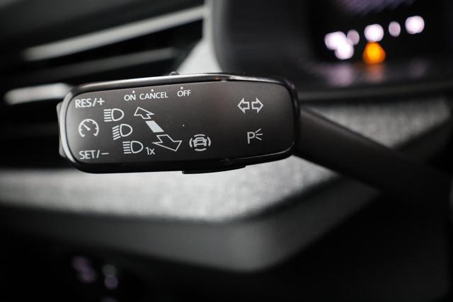 Skoda Kamiq Selection 1.0 TSI DSG Selection, AHK, Matrix, Kamera, Winter, 4-J Garantie 