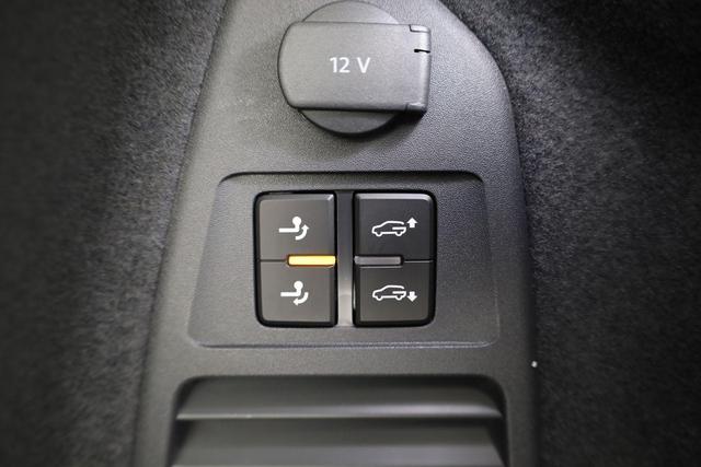 Volkswagen Touareg 3.0 TDI 210 kW 4Motion R-Line V6 Black, AHK, HuD, Luft, Standheizung 