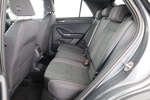 Volkswagen T-Roc Style 1.5 TSI DSG Black Style, AHK, IQ.Light, 19-Zoll, easyOpen, Navi 
