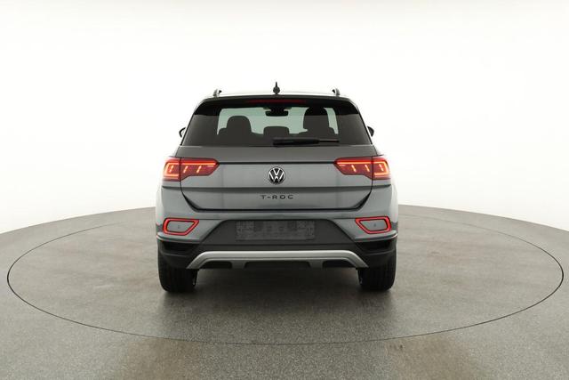 Volkswagen T-Roc Style 1.5 TSI DSG Black Style, AHK, IQ.Light, 19-Zoll, easyOpen, Navi 