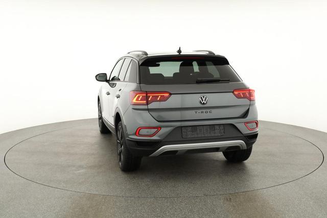 Volkswagen T-Roc Style 1.5 TSI DSG Black Style, AHK, IQ.Light, 19-Zoll, easyOpen, Navi 