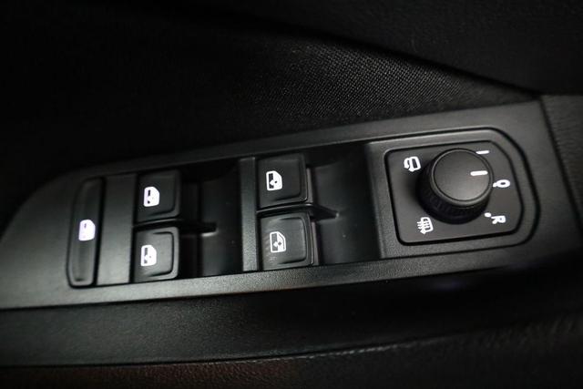 Skoda Kamiq Selection 1.0 TSI DSG Selection, Matrix, Kamera, 16-Zoll, Winter, 4-J Garantie 