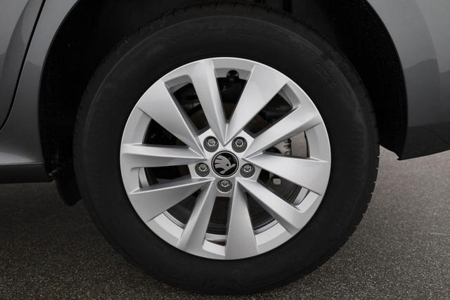 Skoda Kamiq Selection 1.0 TSI DSG Selection, Matrix, Kamera, 16-Zoll, Winter, 4-J Garantie 