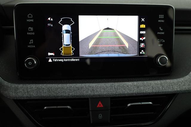 Skoda Kamiq Selection 1.5 TSI DSG Selection, AHK, Kamera, Winter, 4-J Garantie 