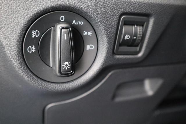 Skoda Kamiq Selection 1.5 TSI DSG Selection, AHK, Kamera, Winter, 4-J Garantie 