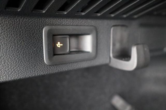 Skoda Kamiq Selection 1.5 TSI DSG Selection, AHK, Kamera, Winter, 4-J Garantie 