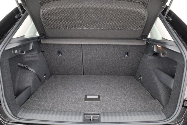 Skoda Kamiq Selection 1.5 TSI Selection, AHK, 16-Zoll, Kamera, Winter, 4-J Garantie 