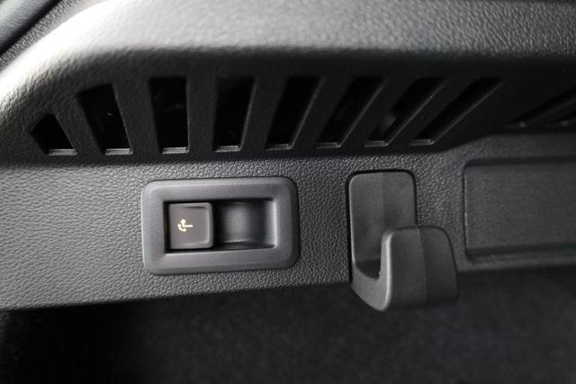 Skoda Kamiq Selection 1.5 TSI Selection, AHK, 16-Zoll, Kamera, Winter, 4-J Garantie 