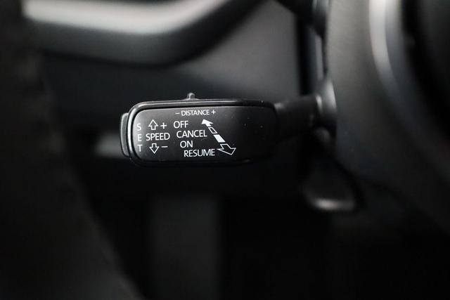 Skoda Octavia Combi 2.0 TDI 110 kW Selection DSG Selection, Navi, Pano, AHK, Teilleder, 5-J Garantie 