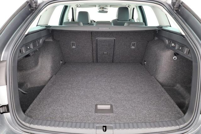 Skoda Octavia Combi 2.0 TDI 110 kW Selection DSG Selection, Navi, Pano, AHK, Teilleder, 5-J Garantie 
