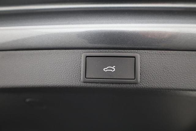 Skoda Octavia Combi 2.0 TDI 110 kW Selection DSG Selection, Navi, Pano, AHK, Teilleder, 5-J Garantie 