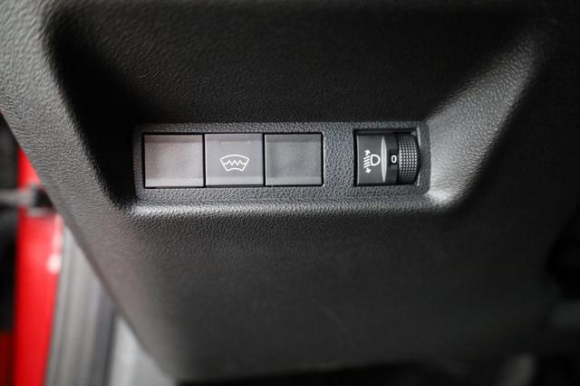 Fiat 600e 115 kW Red 115kWh, LED, APP-Connenct, 1-Hand 