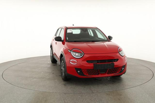 Fiat 600e 115 kW Red 115kWh, LED, APP-Connenct, 1-Hand 